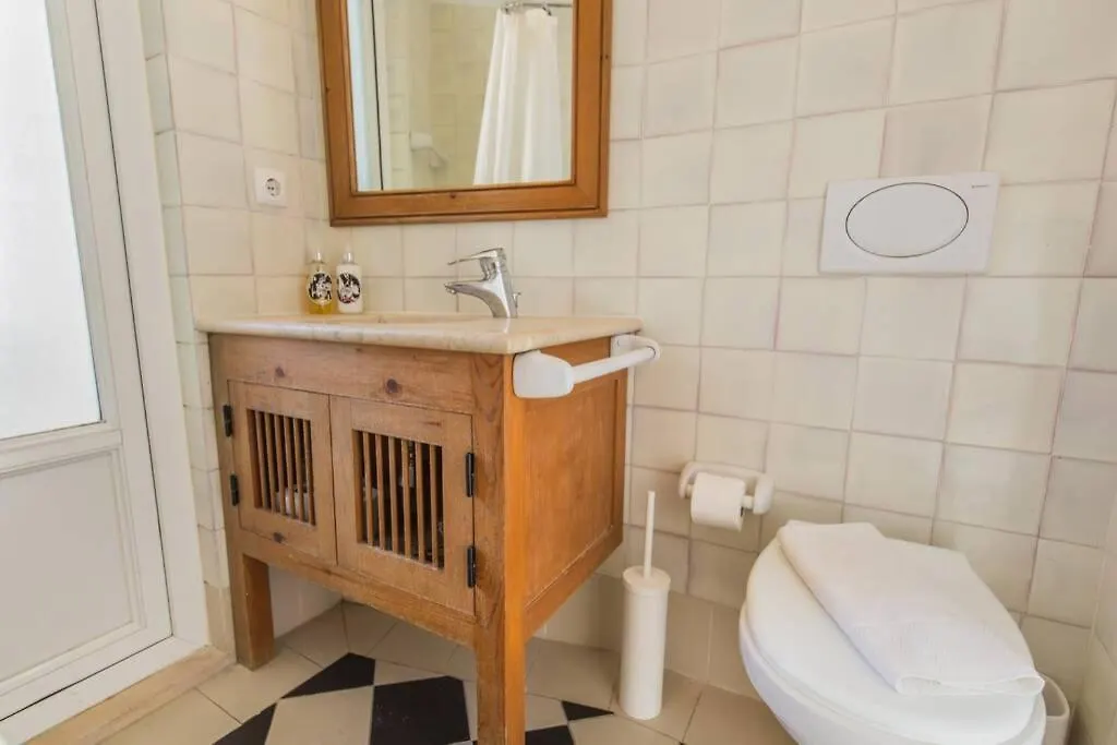 135 A - Stay In Tranquil Flat In Alfama Near Se And Castle Lisbon