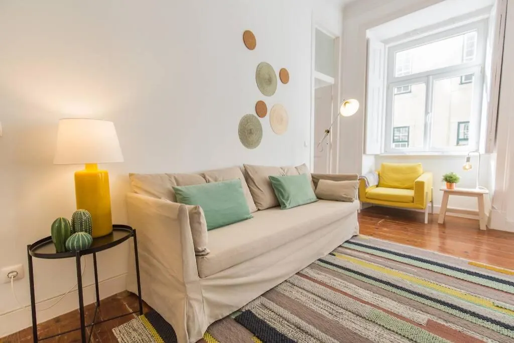 135 A - Stay In Tranquil Flat In Alfama Near Se And Castle Lisbon